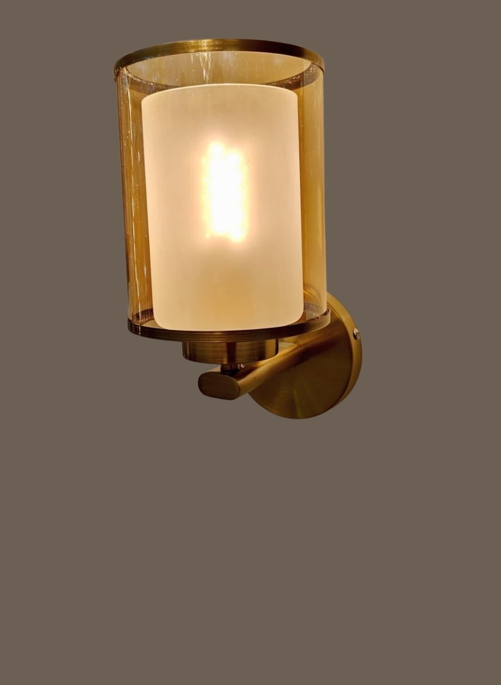 LC 8245 1A